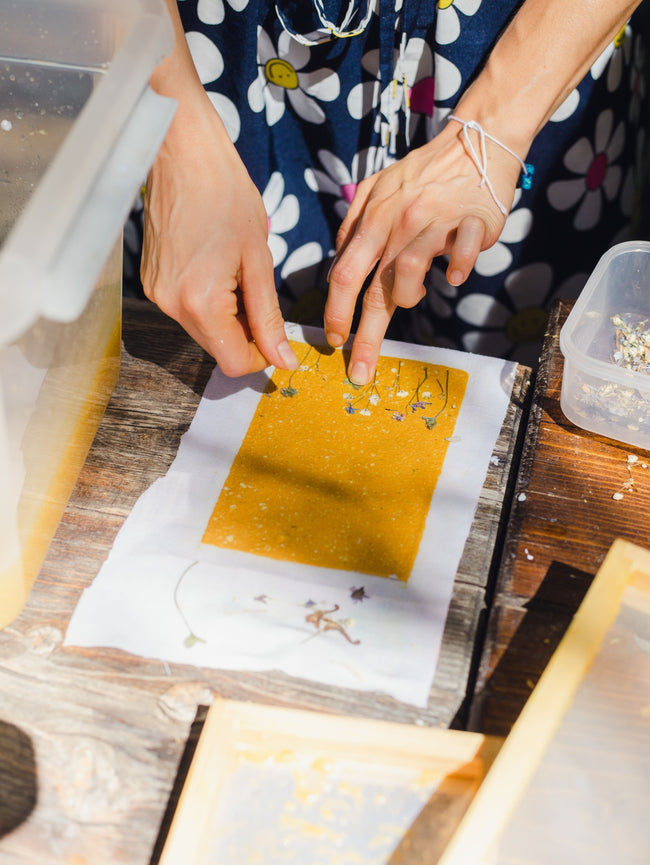 Atelier de hârtie manuală 