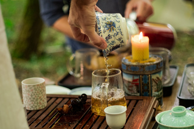 Ceremonia ceaiului în stil tradițional Gong Fu Cha